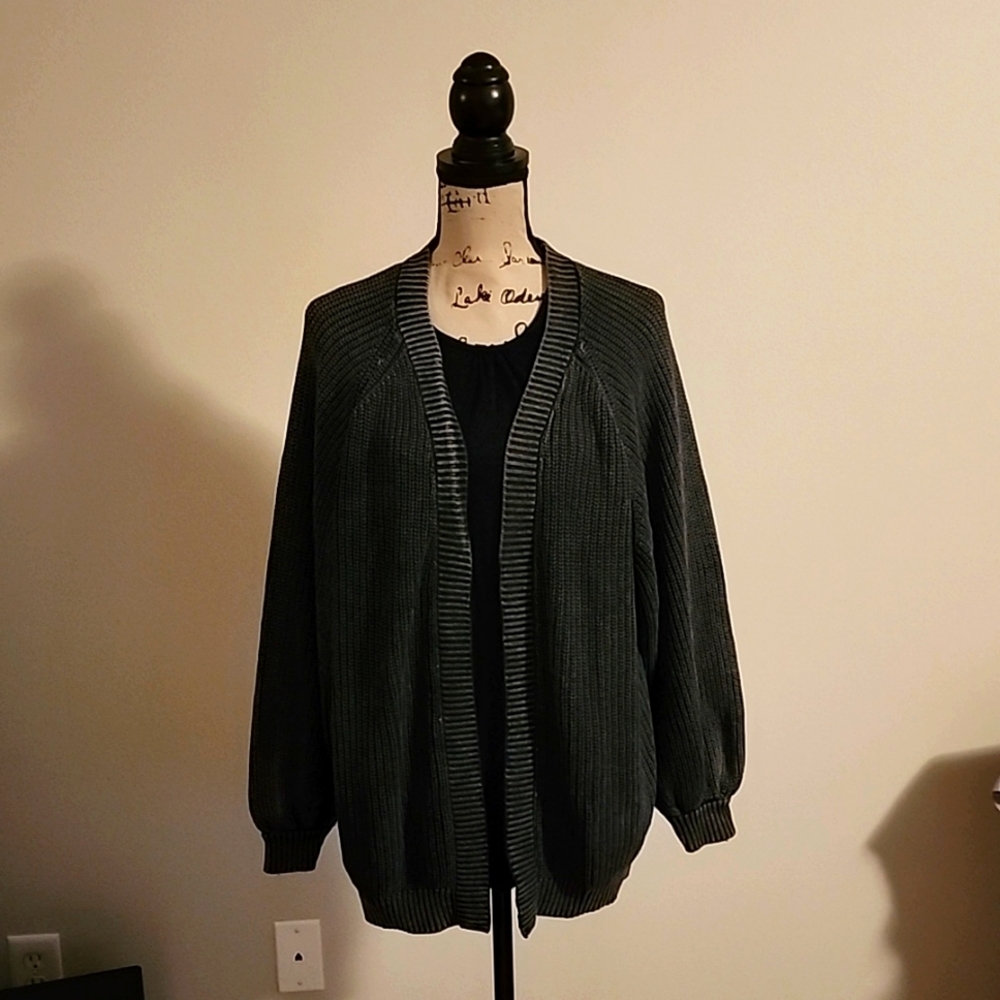 Women's bubble sleeve cardigan